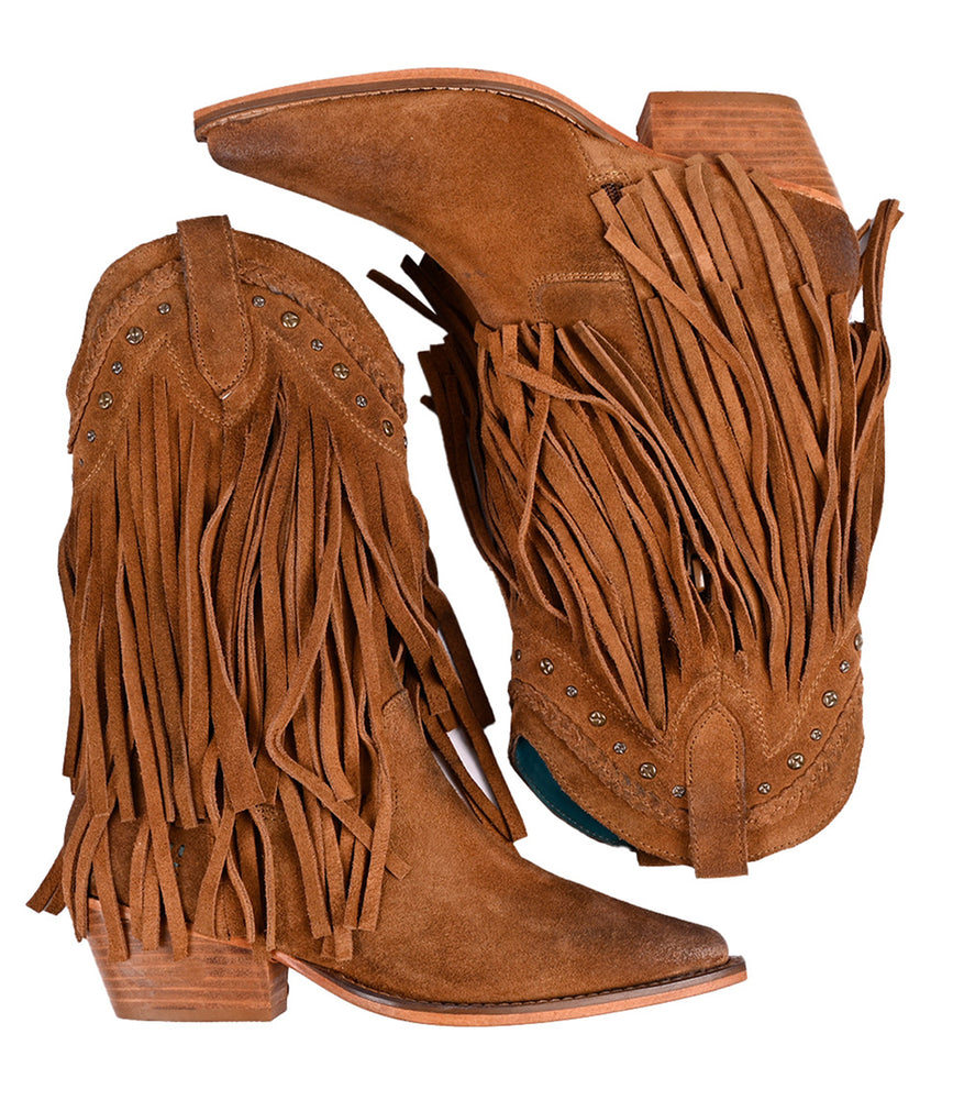 
                  
                    Two Roan cowboy boots, named Setup, feature premium brown suede with decorative fringe and stud accents. They stand upright, slightly overlapping to highlight their elegant wooden heels.
                  
                
