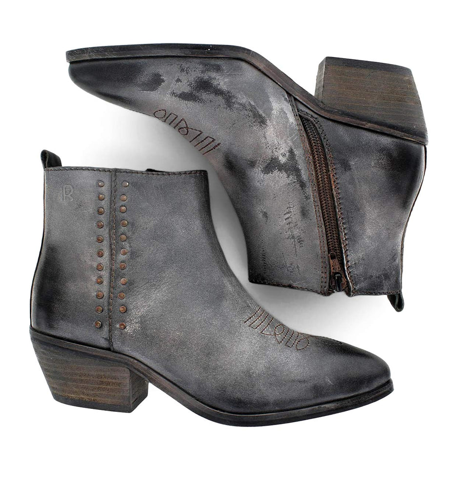 
                  
                    Aggie | Roan
                  
                