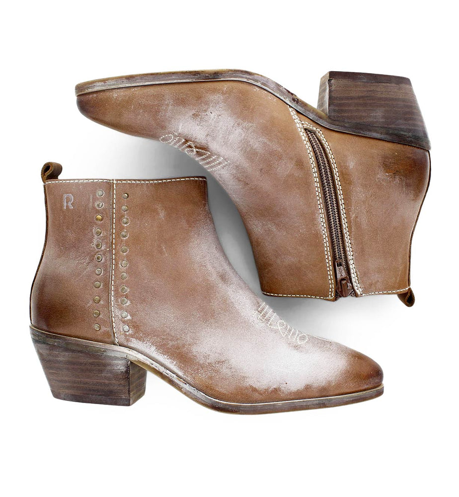 
                  
                    Aggie | Roan
                  
                