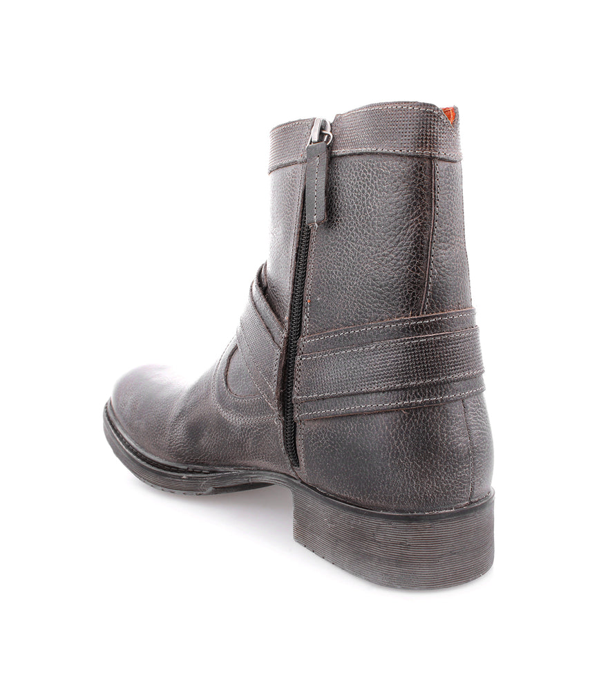 
                  
                    Colton II | Roan
                  
                