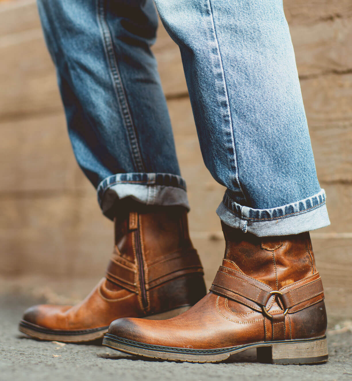 
                  
                    Colton II | Roan
                  
                