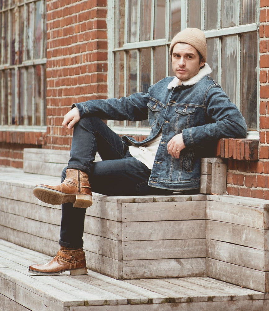 
                  
                    Colton II | Roan
                  
                