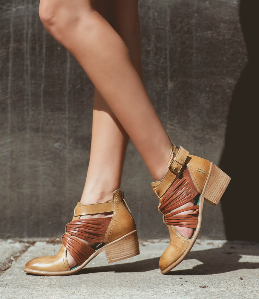 
                  
                    Oaklyn | Roan
                  
                