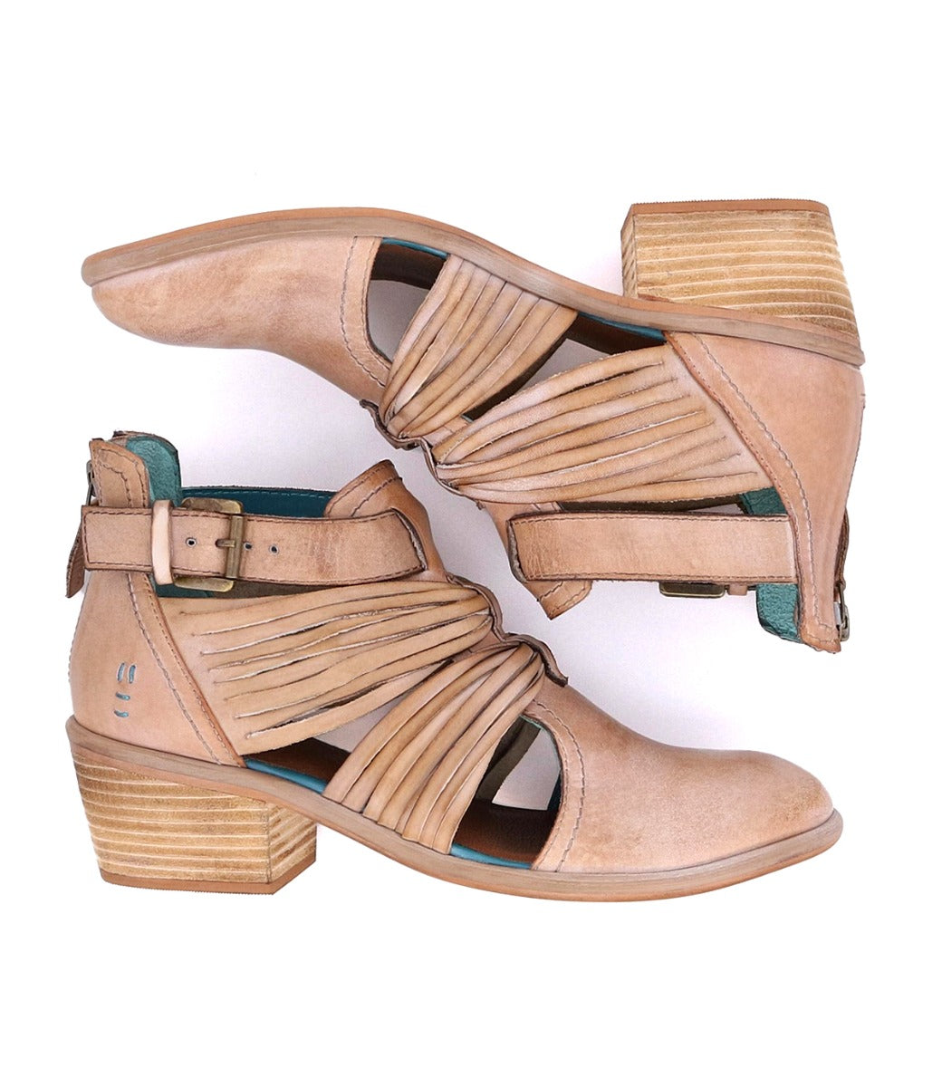 
                  
                    Oaklyn | Roan
                  
                